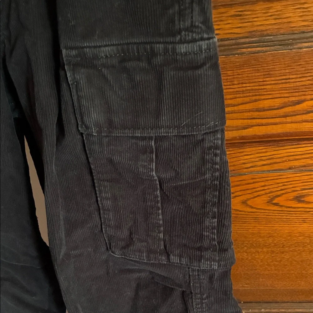 GAP Black Cargo Pants with Multiple Pockets